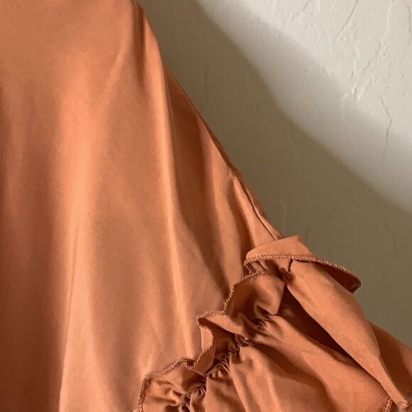 SHEIN short sleeve ruffled blouse boatneck w/ buttons in back. - Picture 2 of 8